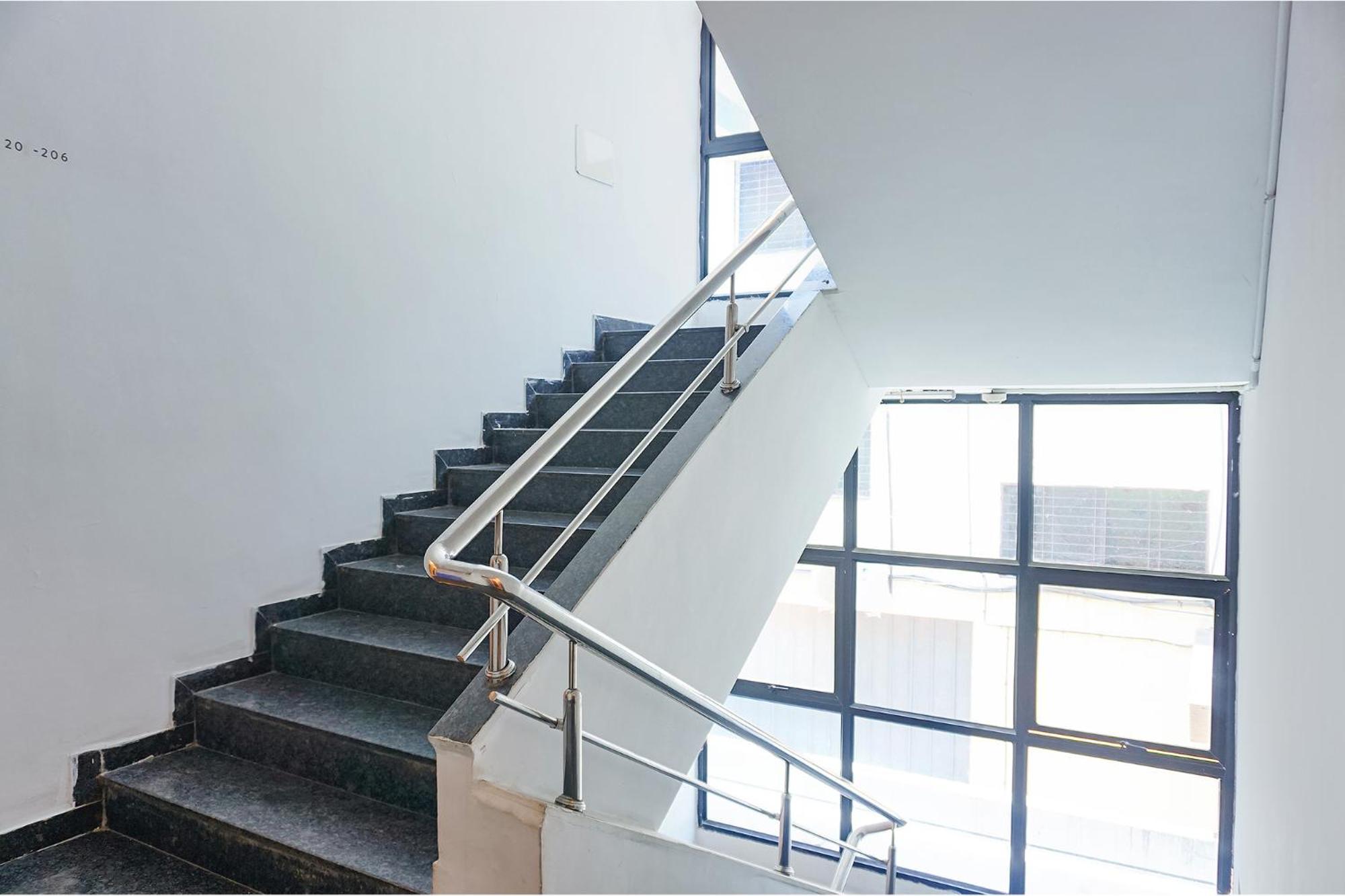 Fabhotel Aura Homes - Nr Khandoba Mandir Pimpri-Chinchwad Exterior foto